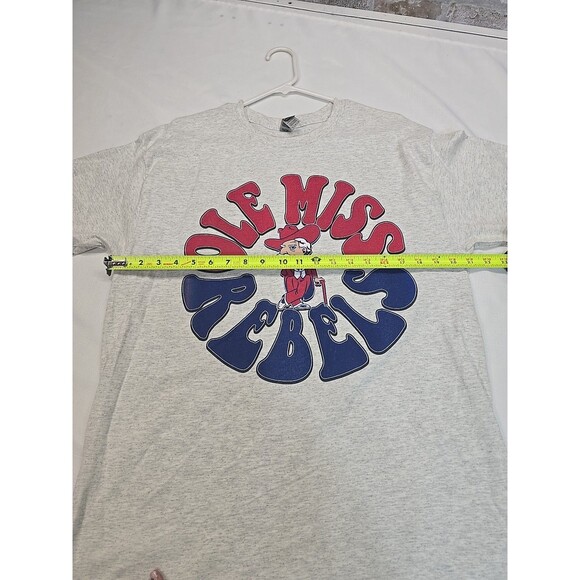 Retro GILDAN University Mississippi Ole Miss REBELS T-SHIRT Large *READ*** - Picture 4 of 10